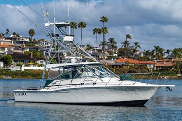 35' Cabo 1996 Yacht For Sale